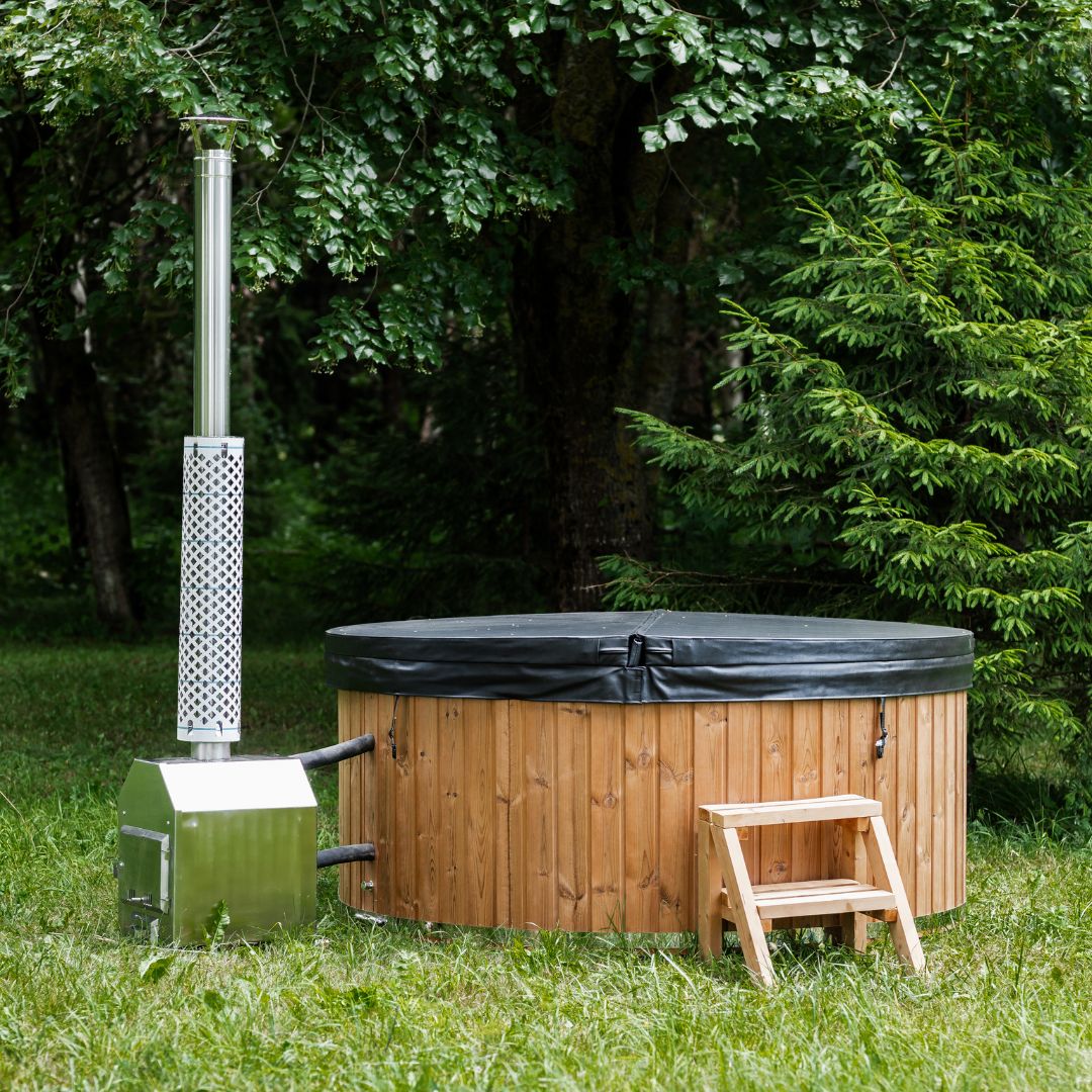 Whirlpool aus Glasfaser mit externem Heizsystem