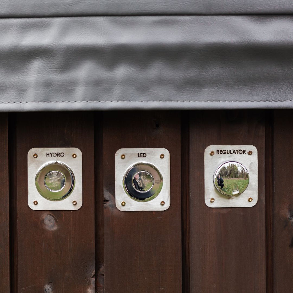 Whirlpool aus Glasfaser mit integriert Heizsystem