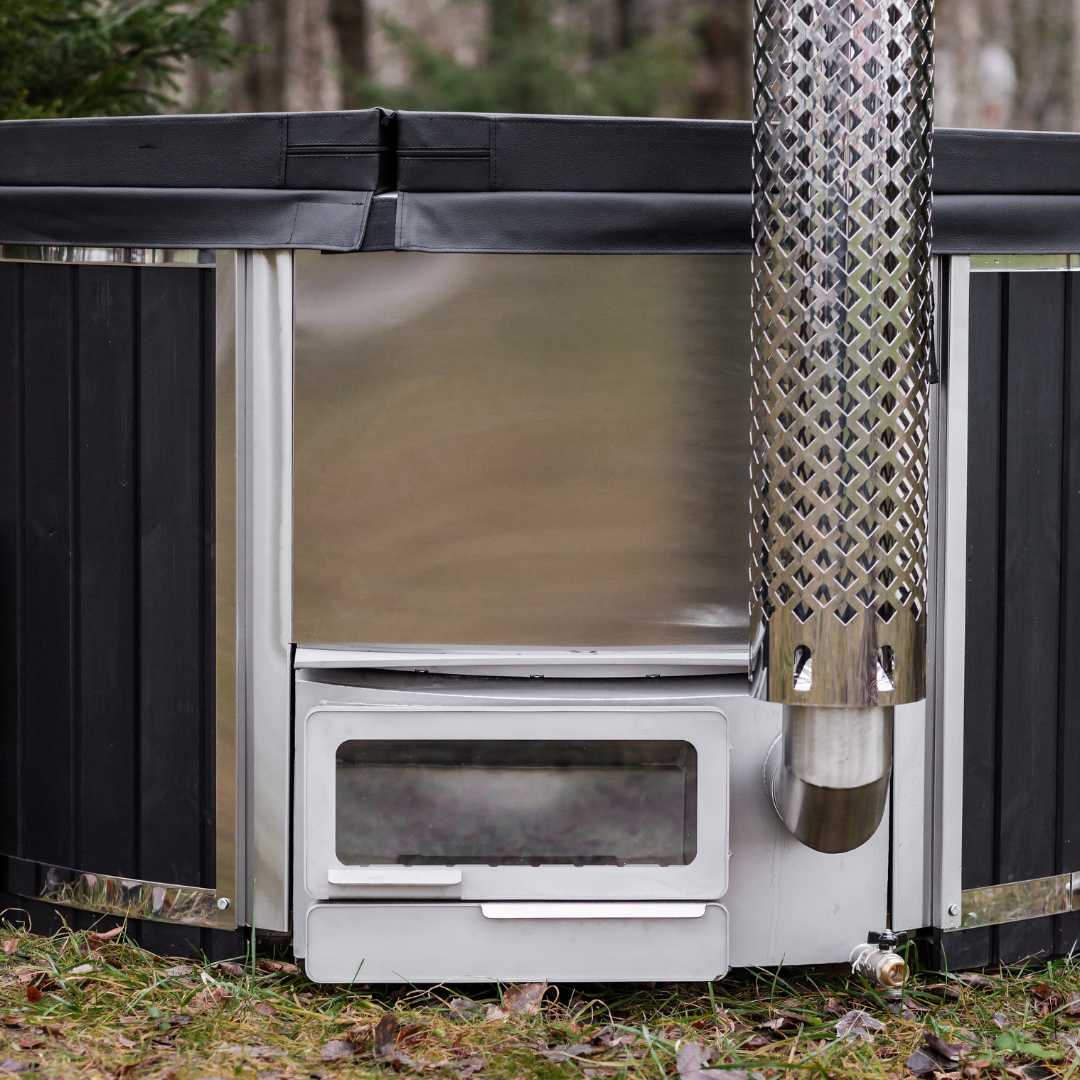 Whirlpool aus Glasfaser mit integriert Heizsystem HORIZON