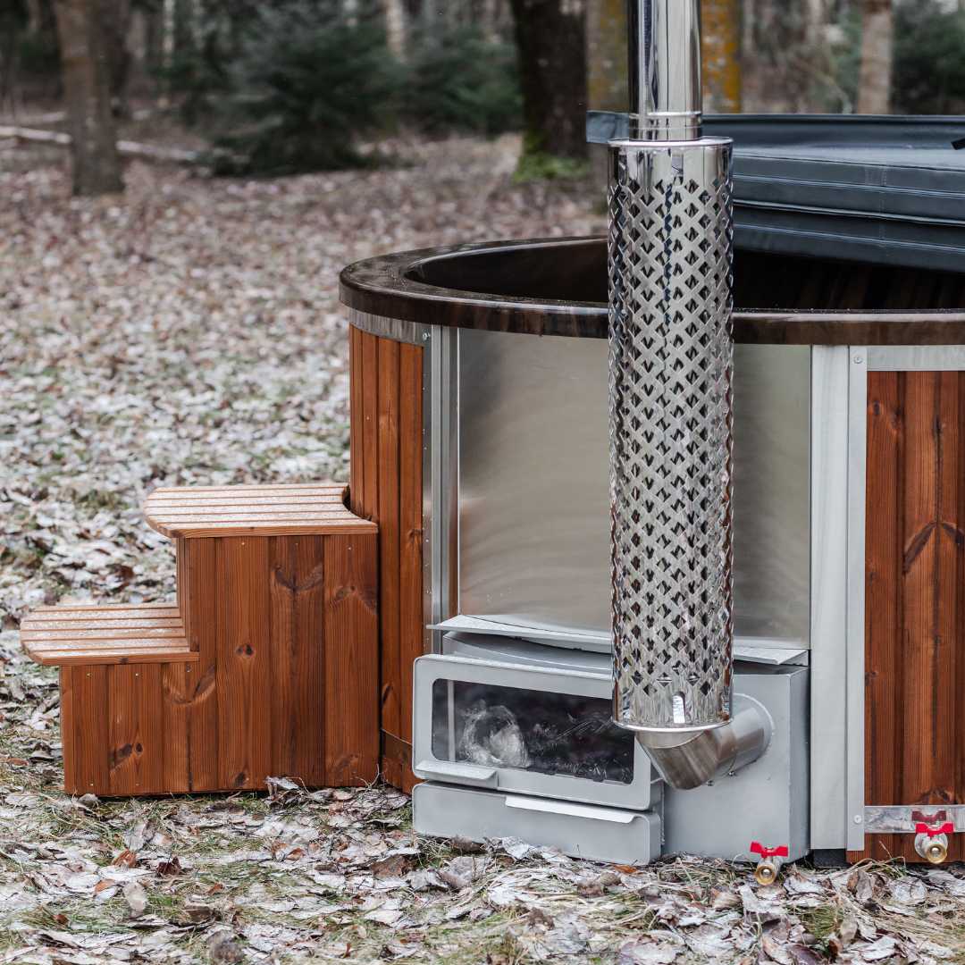 Whirlpool aus Glasfaser mit integriert Heizsystem HORIZON