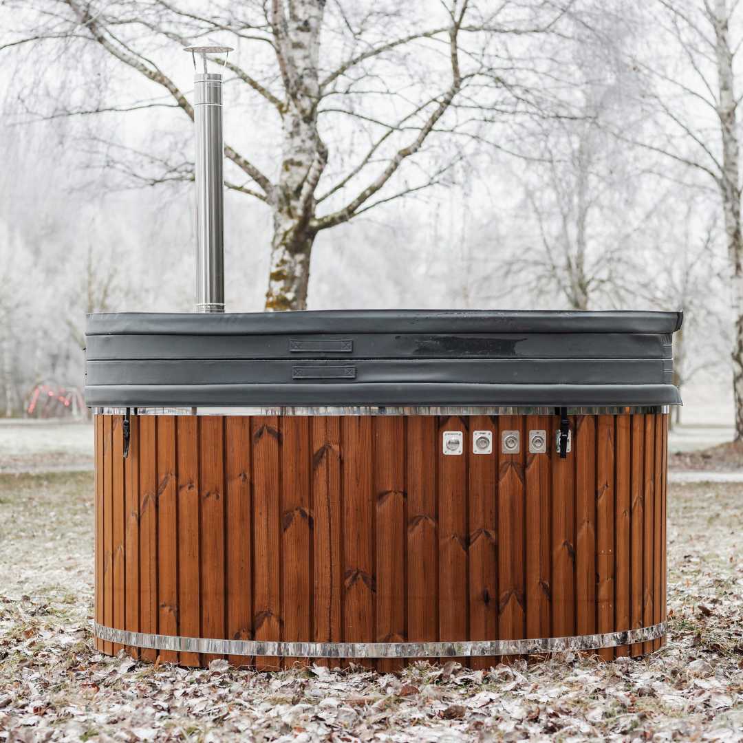 Whirlpool aus Glasfaser mit integriert Heizsystem HORIZON