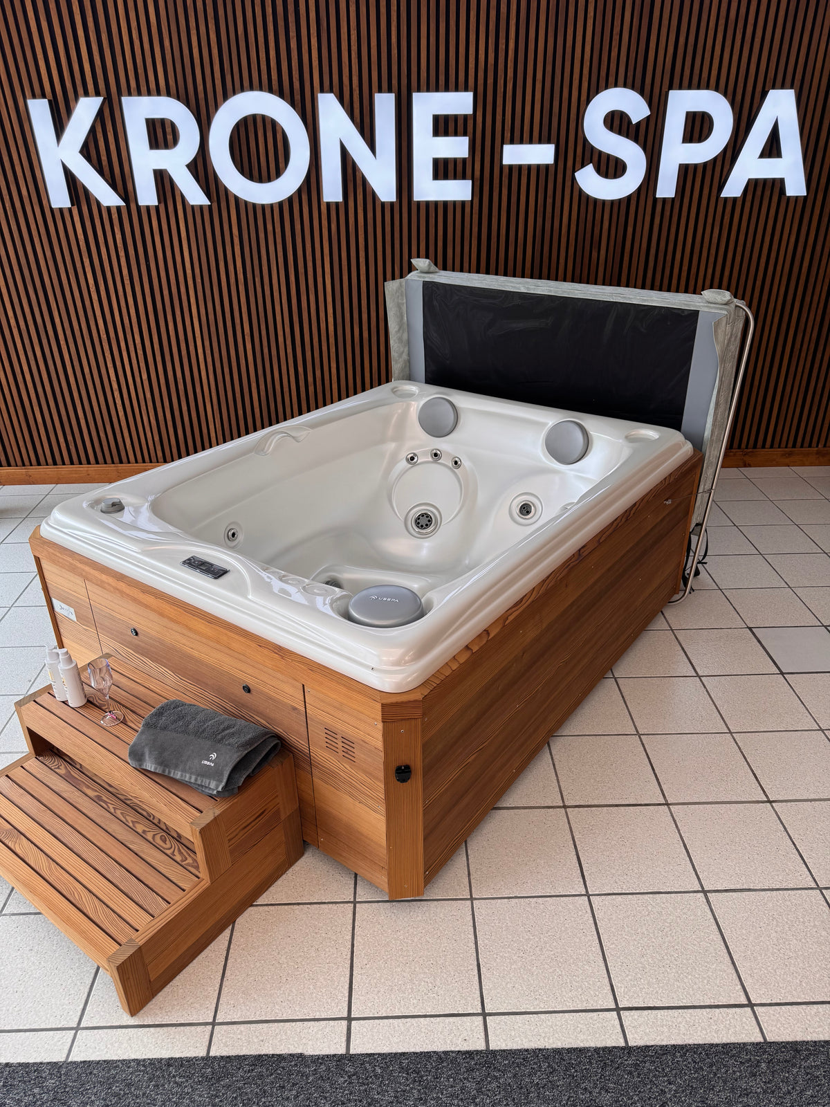 Whirlpool im KRONE SPA Showroom