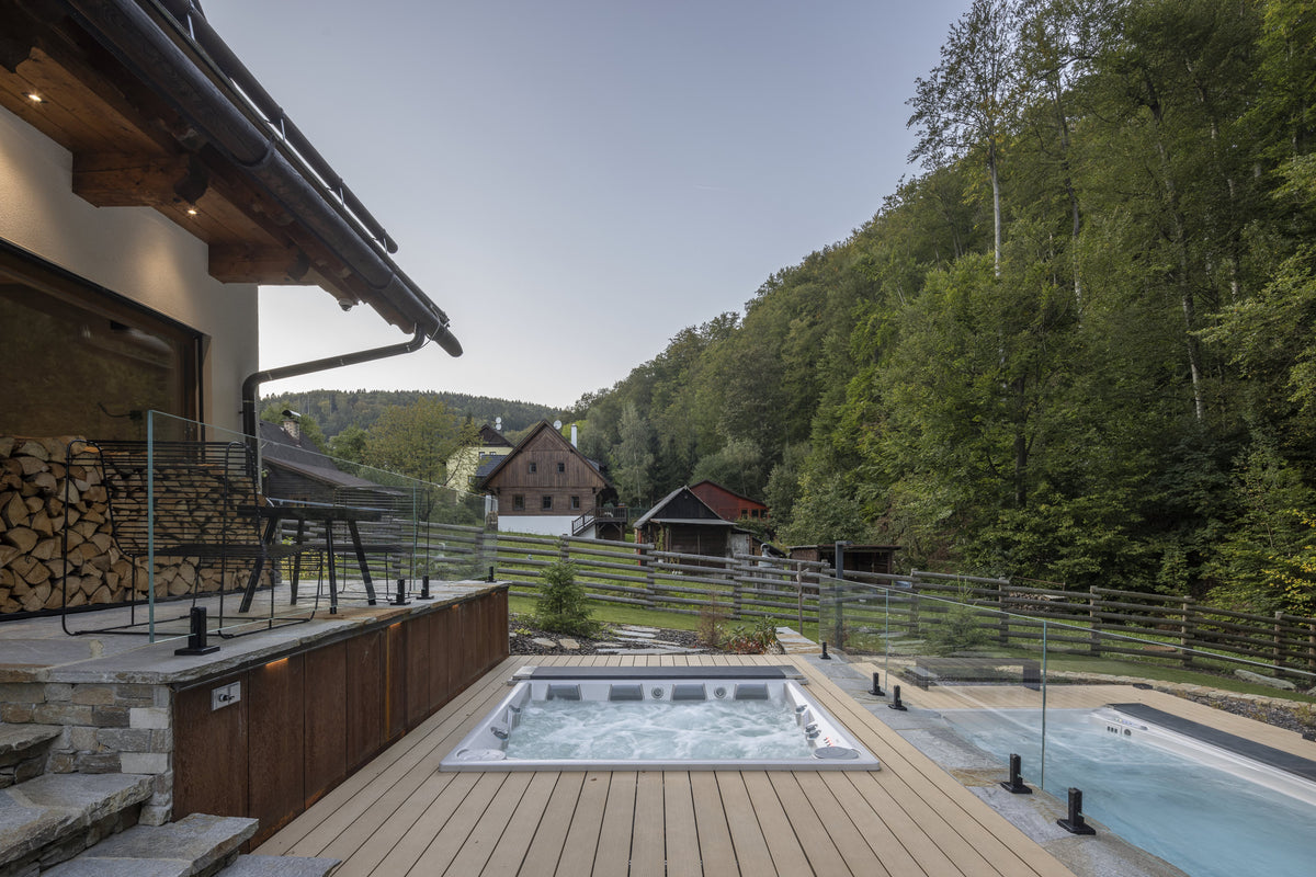 USSPA Swim Spa mit Hydrotherapie-Bereich